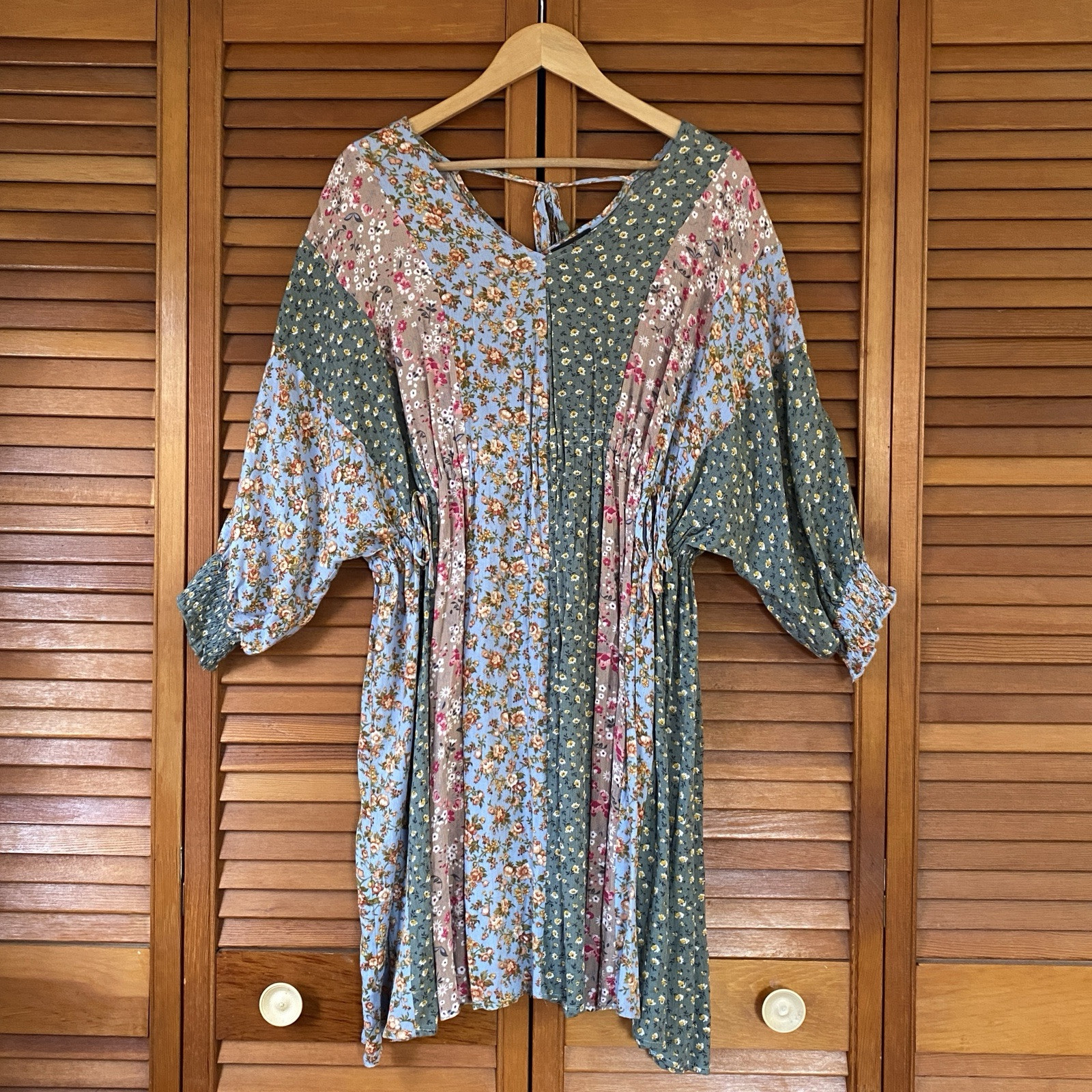 GiGiO Dress Women’s Size Large Micro Floral Patchwork Cottagecore Dolman Sleeve