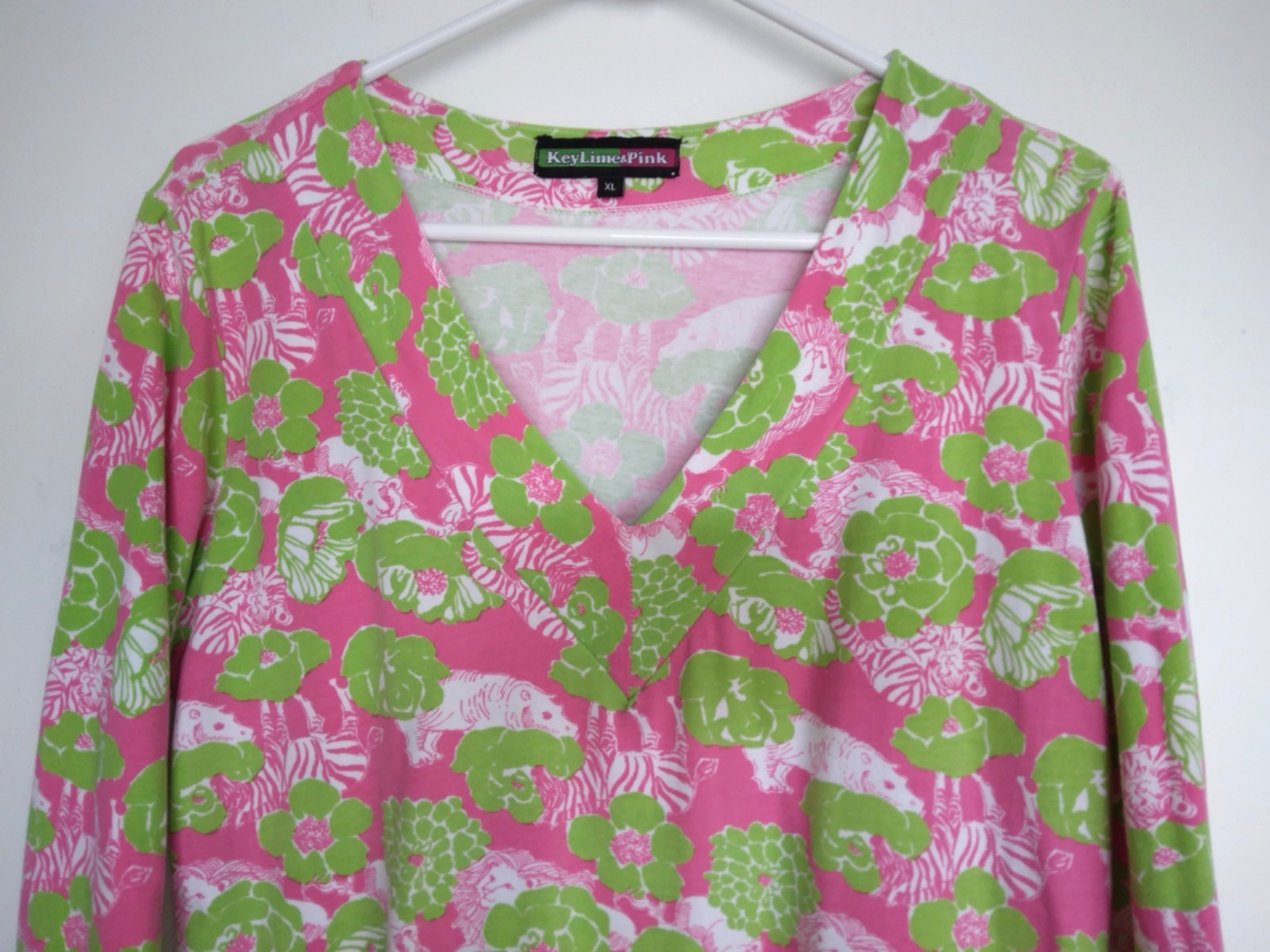 Sz XL Key Lime & Pink Dress. Floral print w/ animals. Excellent condition