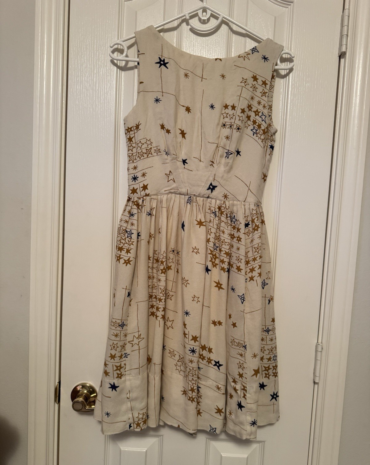 Emily and Fin Beige Star Print A-Line Dress Scoop Neck Zip Pockets Lined XS