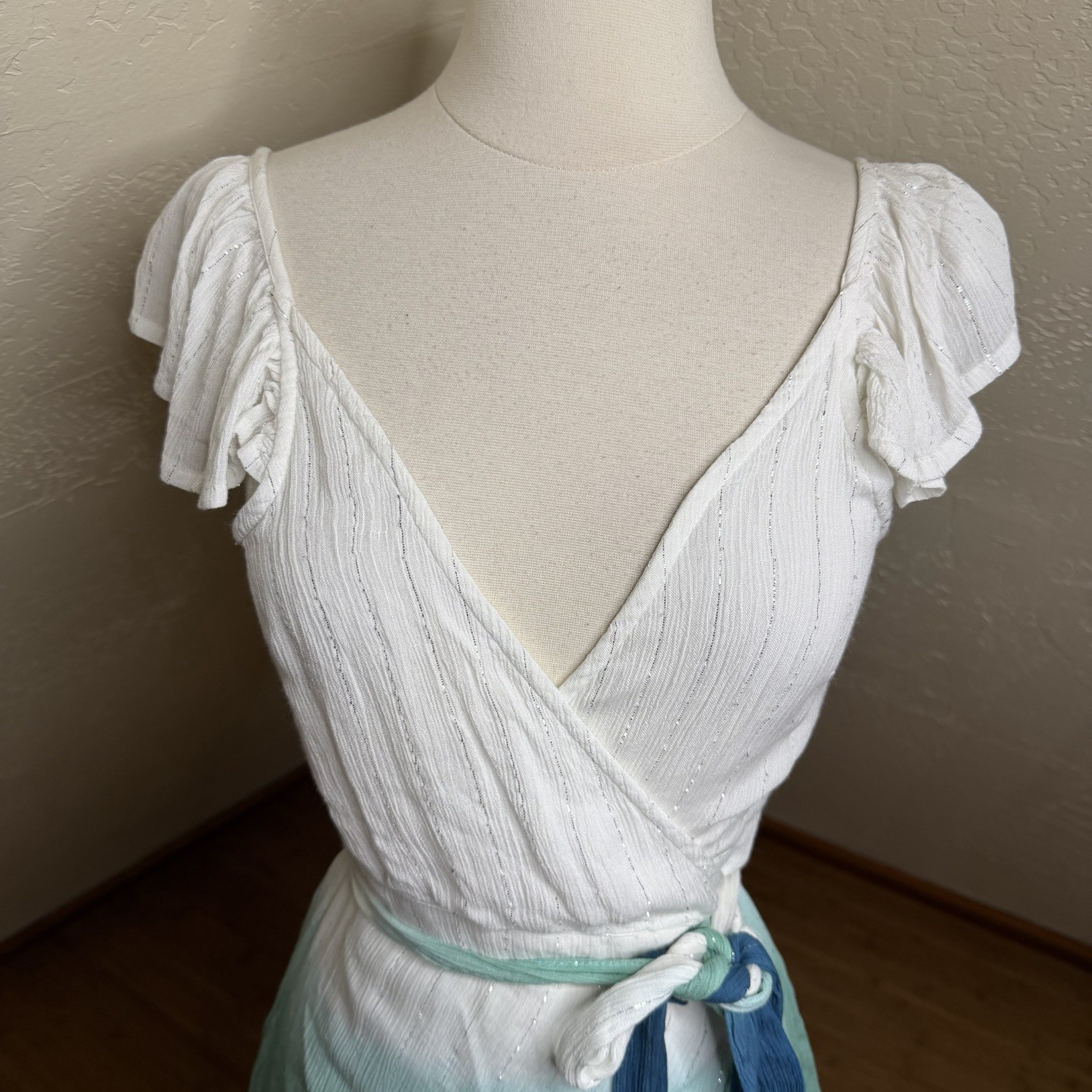 Z&L Europe White Blue Ombre Mini Wrap Dress Metallic Lurex Shimmer Boho M⁠