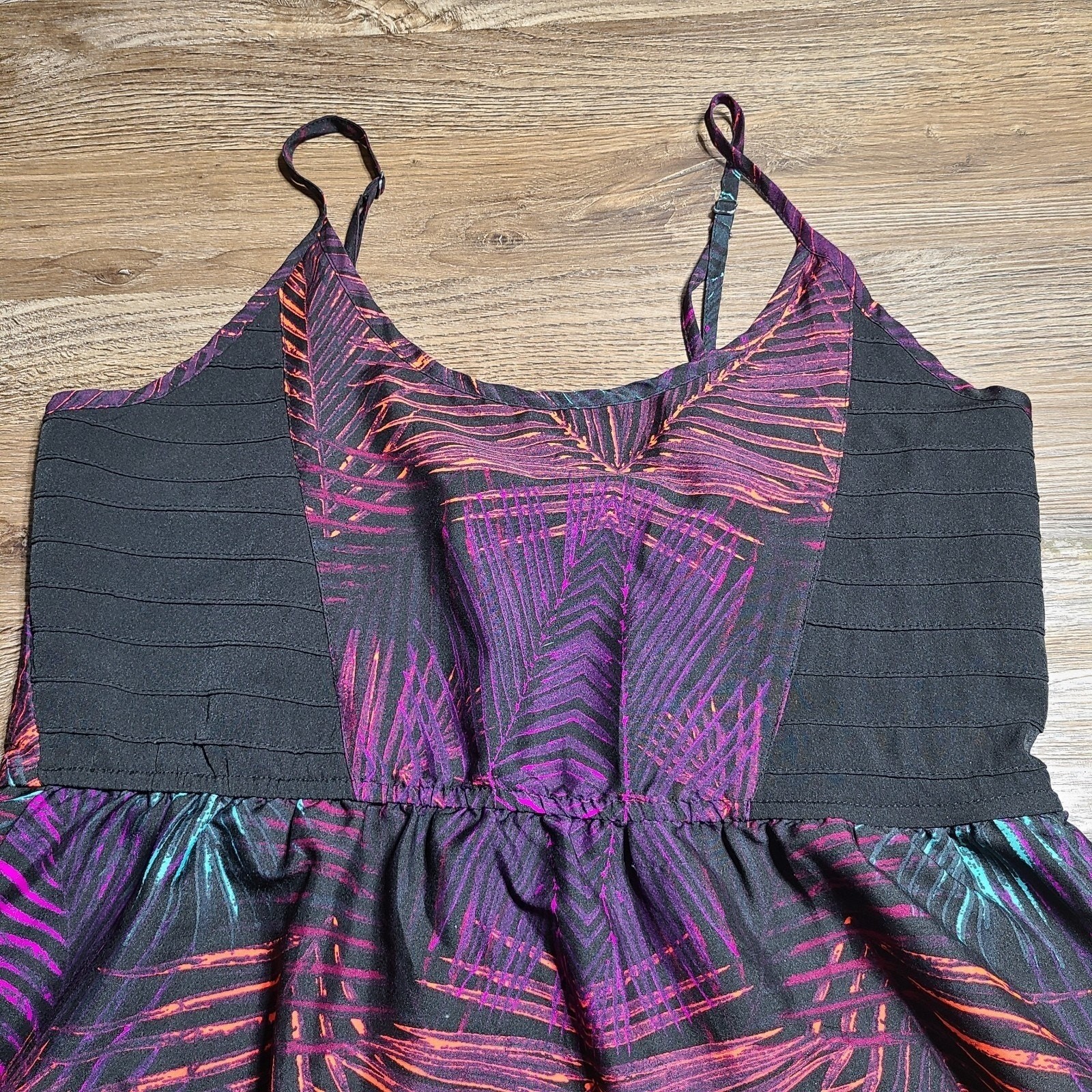 Hurley Colorful Orange Purple Green Leaves On Black Dress Women Size XL Zip Hook