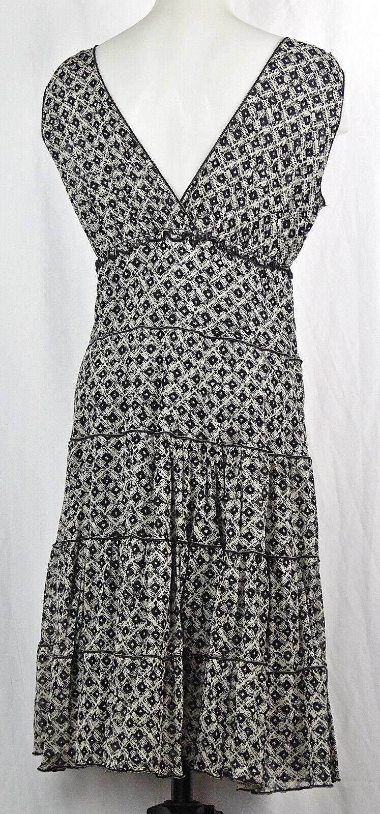 Studio M Black & White Geometric V-Neck Surplice Sleeveless Nylon Mesh Dress L