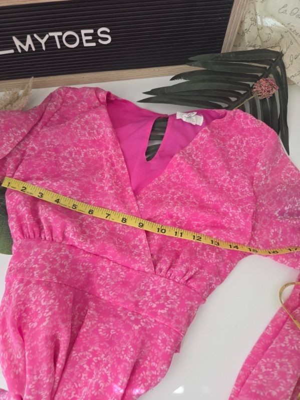 Japna: Long Sleeve Ruffled Short Dress in Chiffon Pink and White Floral Medium