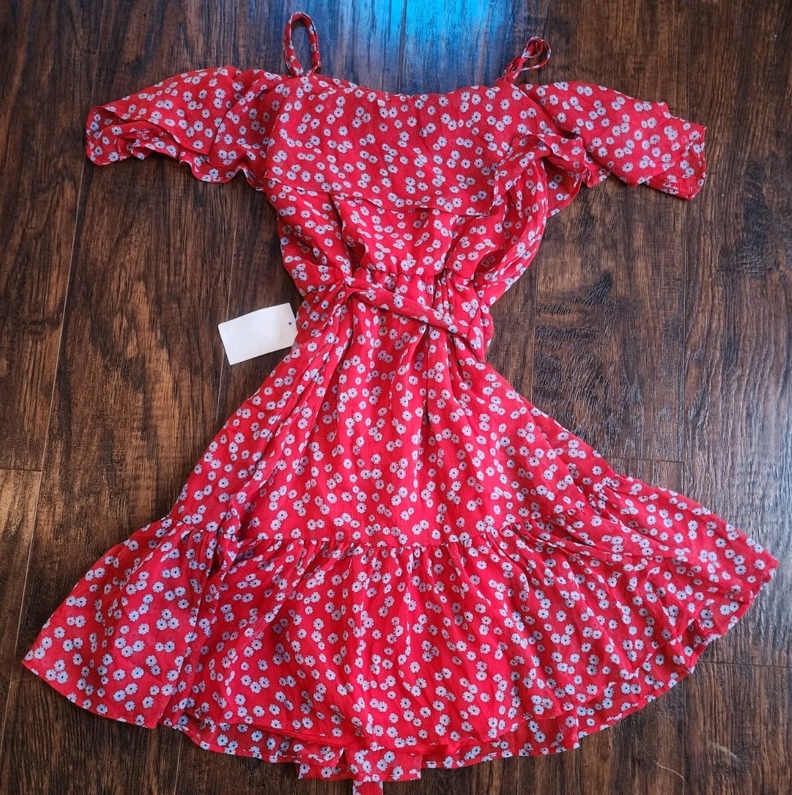 B. Smart Red Floral Multicolored Off The Shoulder Flutter Sleeve Dress Jrs Sz 3