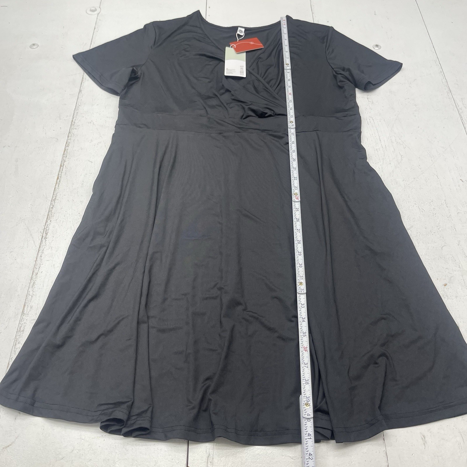 Your Style Black Short Sleeve Cross Over V Neck Knee Length Dress Women’s 3XL