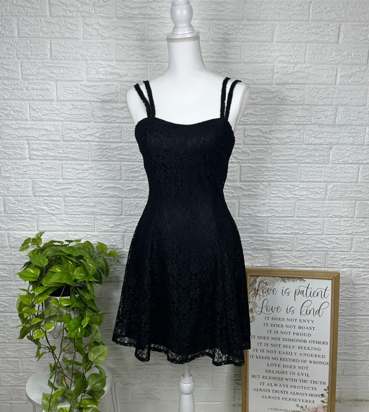 Vintage 90’s All That Jazz lace dress black size 9/10