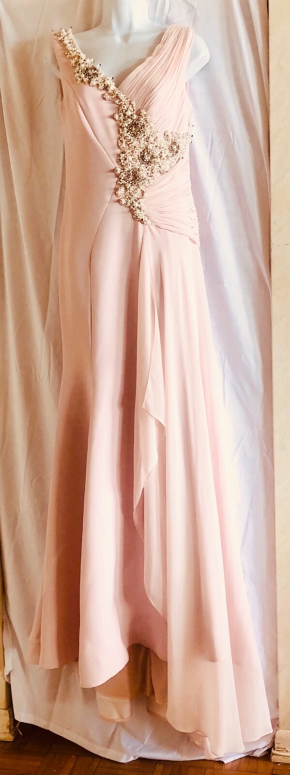 A-Line Gown Embellished Draped Contrast Layer /US6 IT42 S NWT