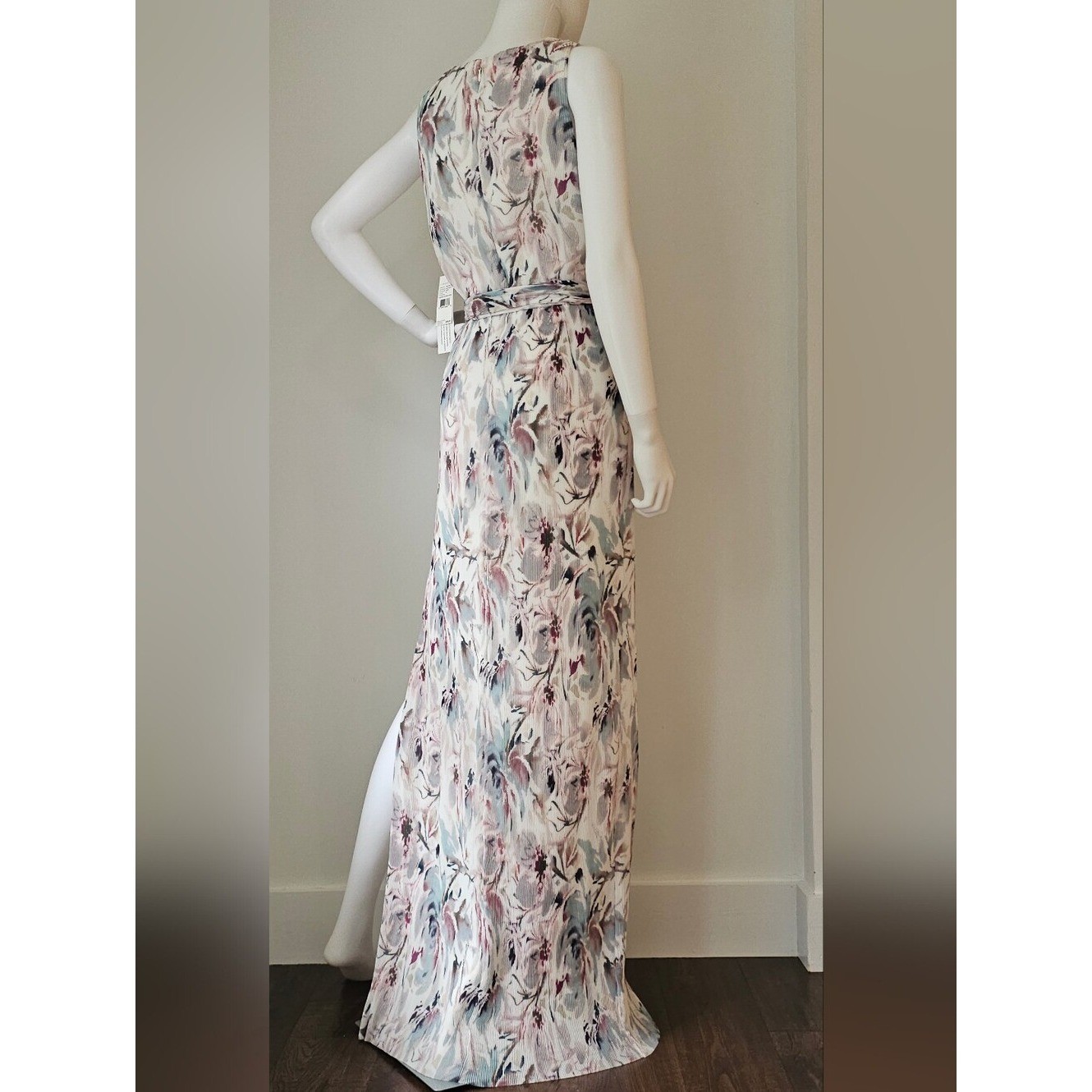 AIDAN MATTOX Women’s Blue Multi Sleeveless Pleated Column Gown. Size 10. NWT