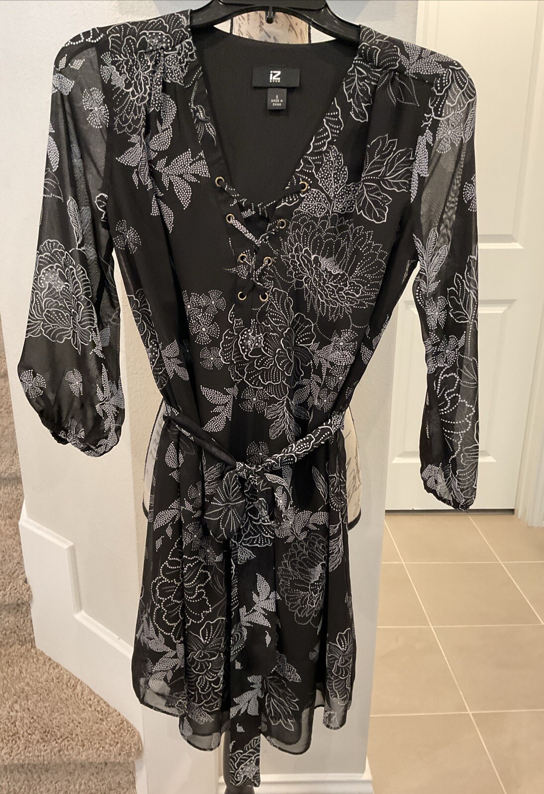 IZ BYER DRESS Sz S BLACK w/WHITE FLORAL PATTERN 3/4 Lgth Sheer Long Sleeve NEW