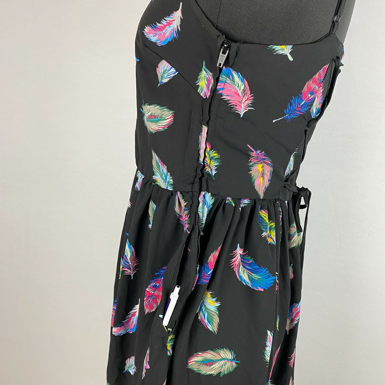 Xhilaration Juniors S Feather Pattern Sleeveless Dress Back Tie Accent Side Zip
