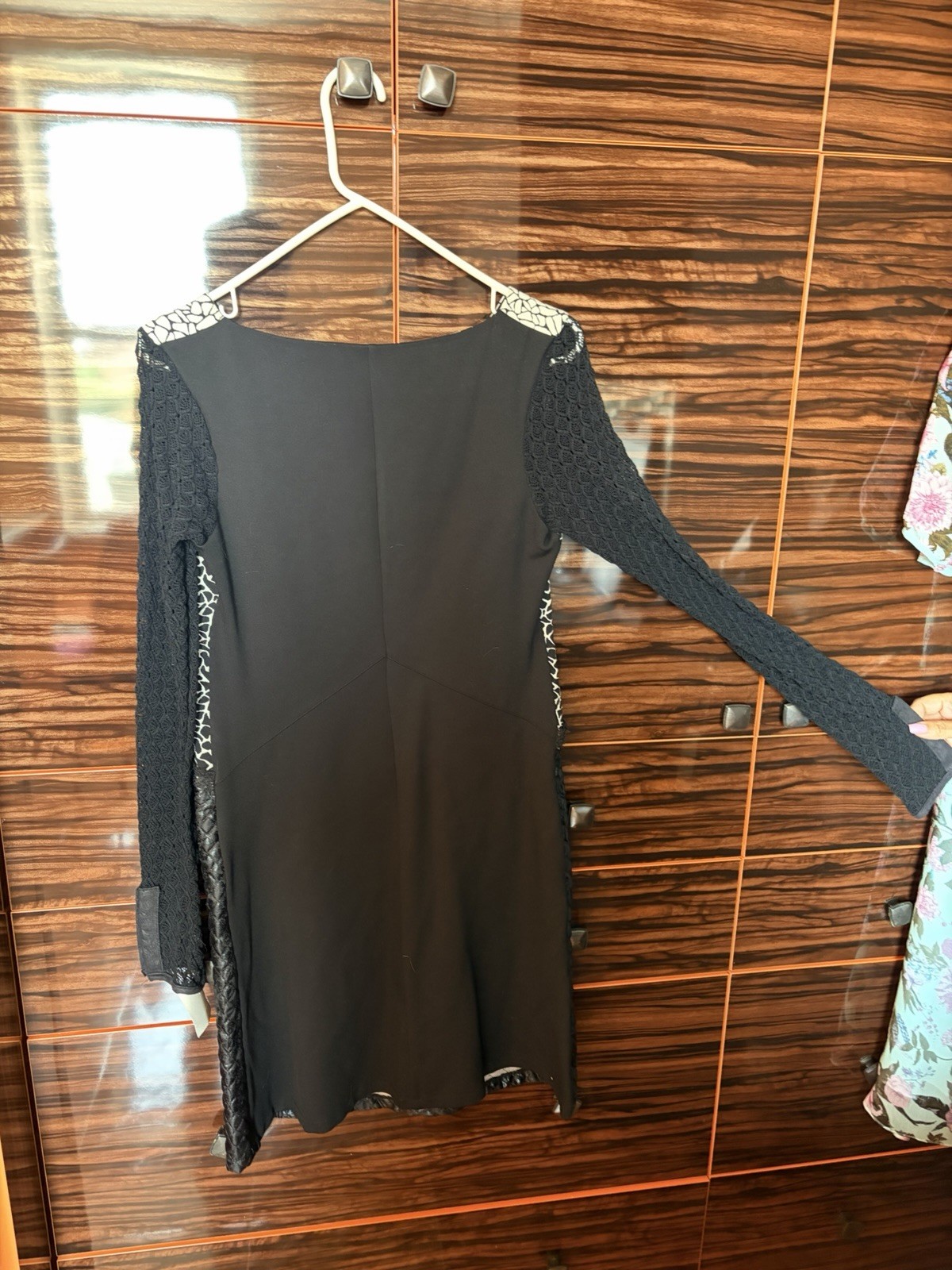 Save the Queen Black/White Lace Crocheted Sleeves Dress