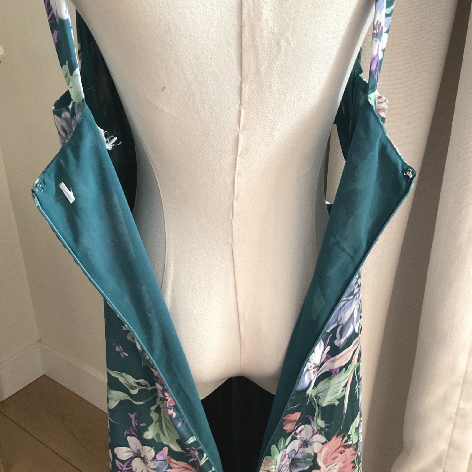 ASTR the Label Teal Floral Pleated Cutout Maxi Dress XL Sleeveless Slit Gown