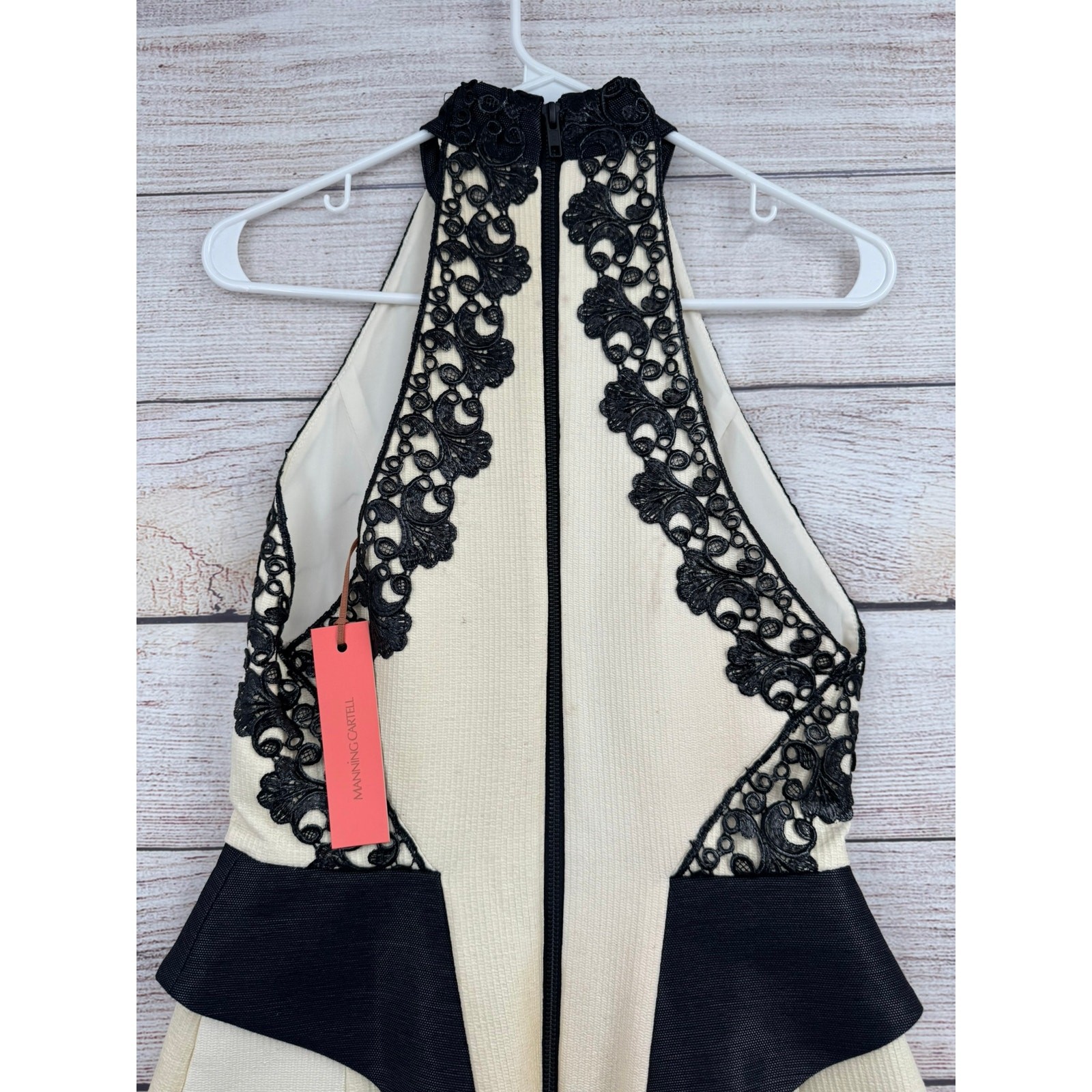 Manning Cartell Enamel Peplum Crochet Cocktail Dress Womens 10 Cream Black NEW