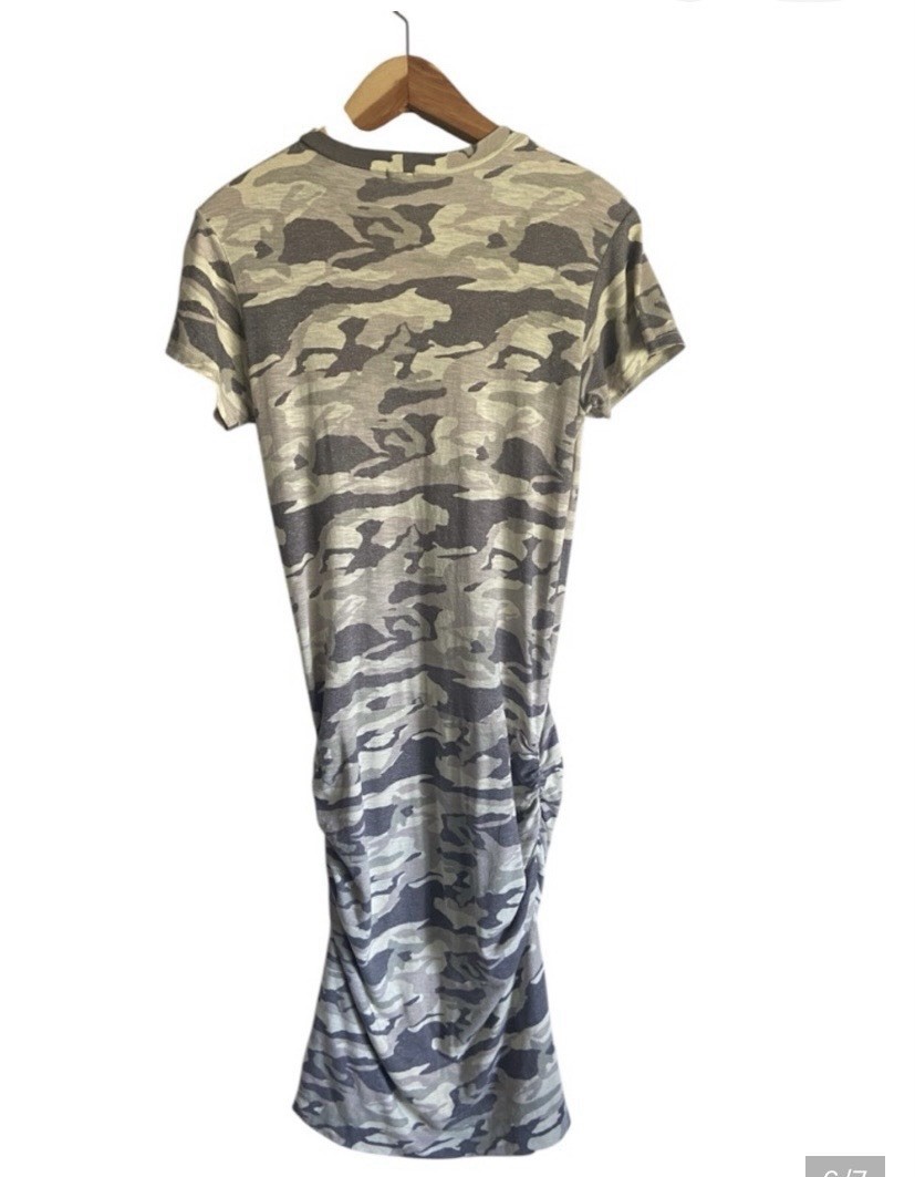 MONROW Gray & Olive Camo s/s knit Dress Sz Large EUC org msrp $168.00