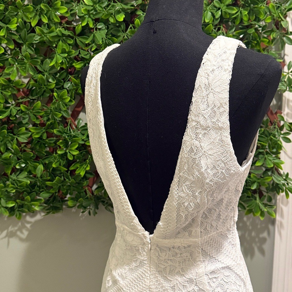 Adoring Attachment White Lace Twist-Front Sleeveless Dress