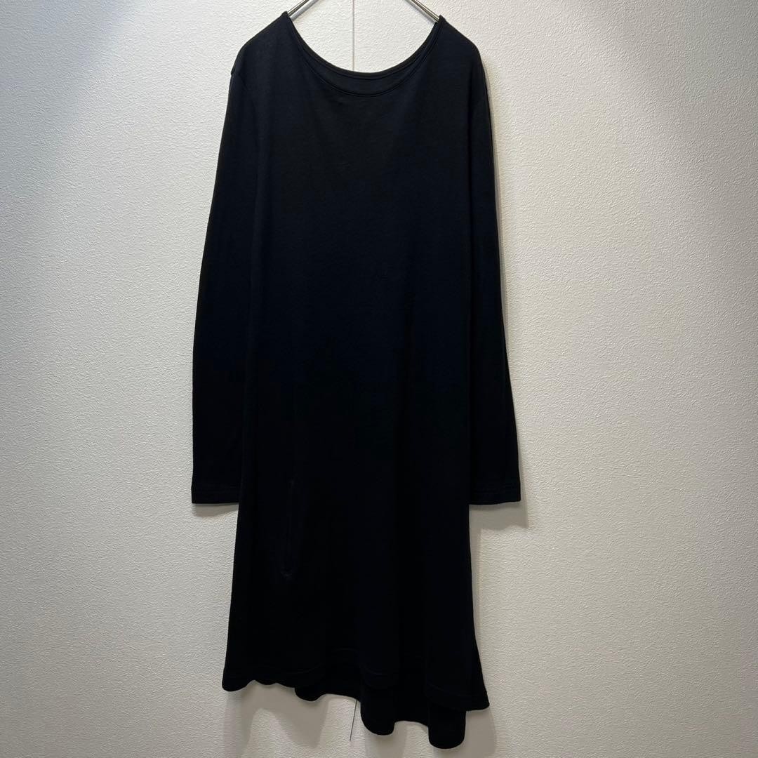 USED RARE, HIGH-QUALITY, UNIQUELY SHAPED CASHMERE FLARED LONG-SLEEVED KNIT DRE