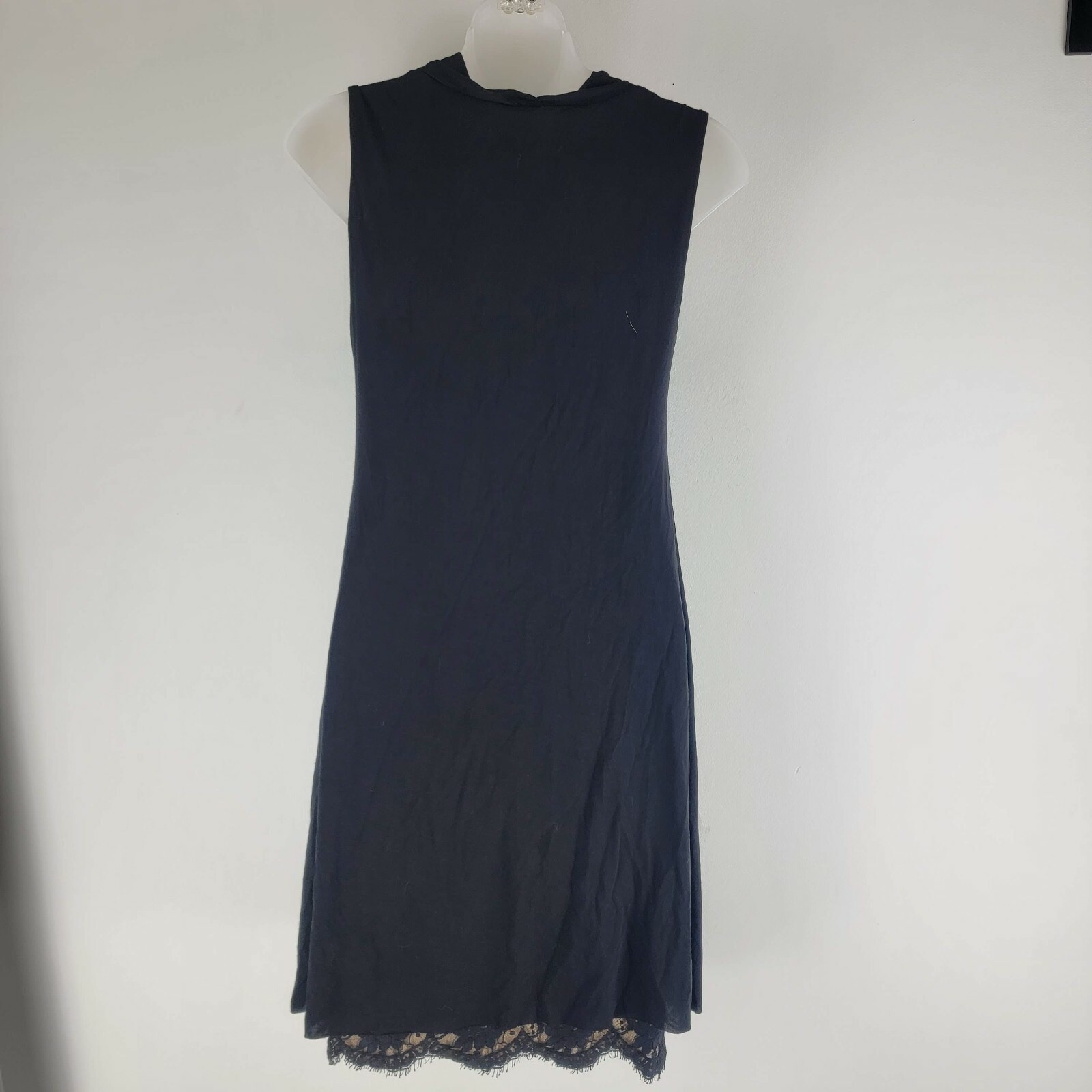 Bailey 44 dressed womens sleeveless fit and flare dress lace trim sz M