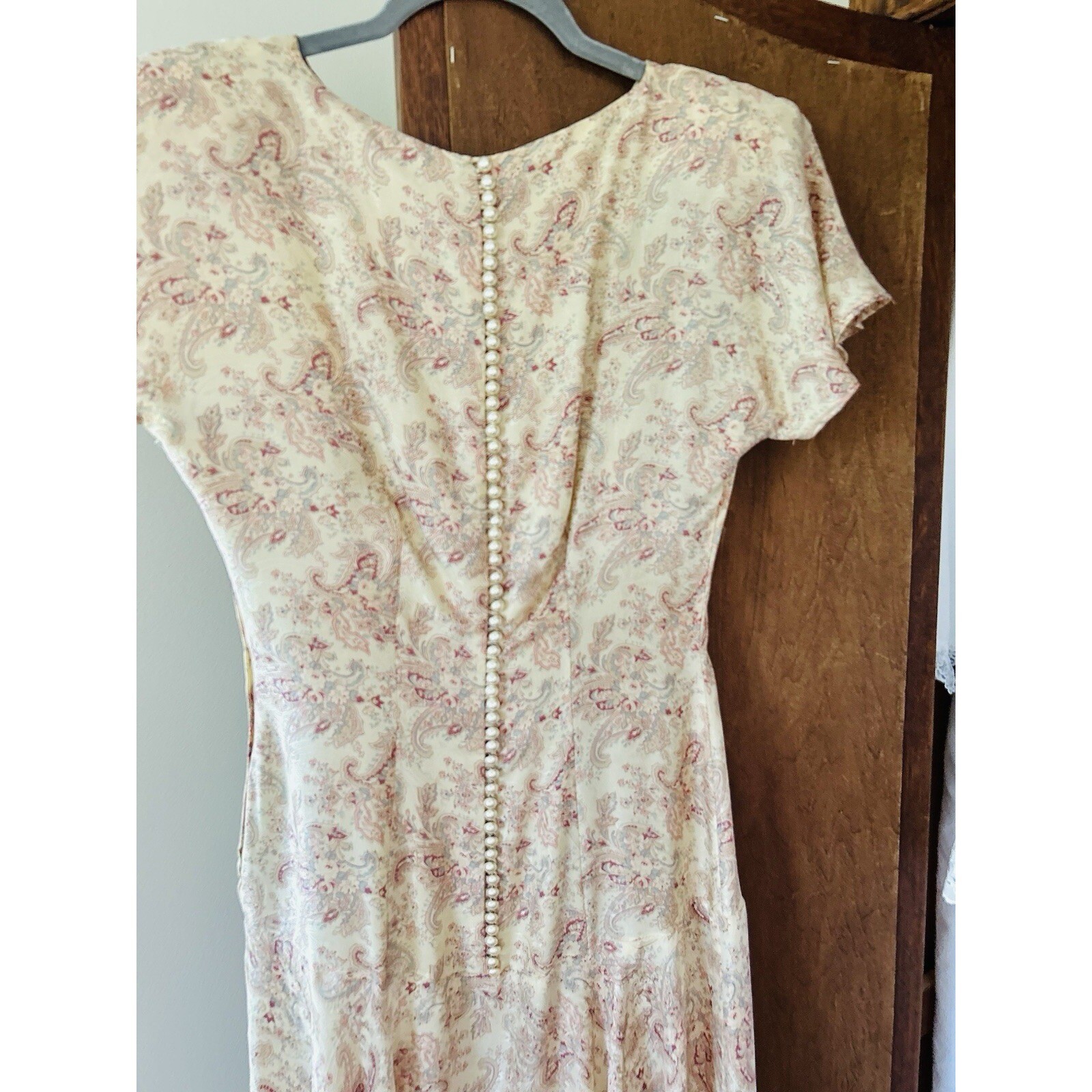 Nancy Johnson Silk Paisley Midi Dress Button Back Short Sleeve Size 8