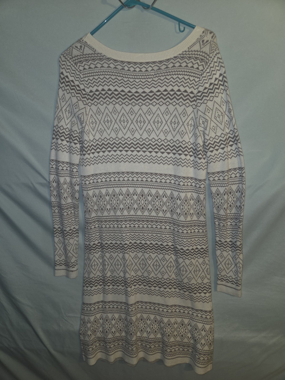 Aventura Beige Patterned Long Sleeve Scoop Neck Knee Length Sweater Dress Size M