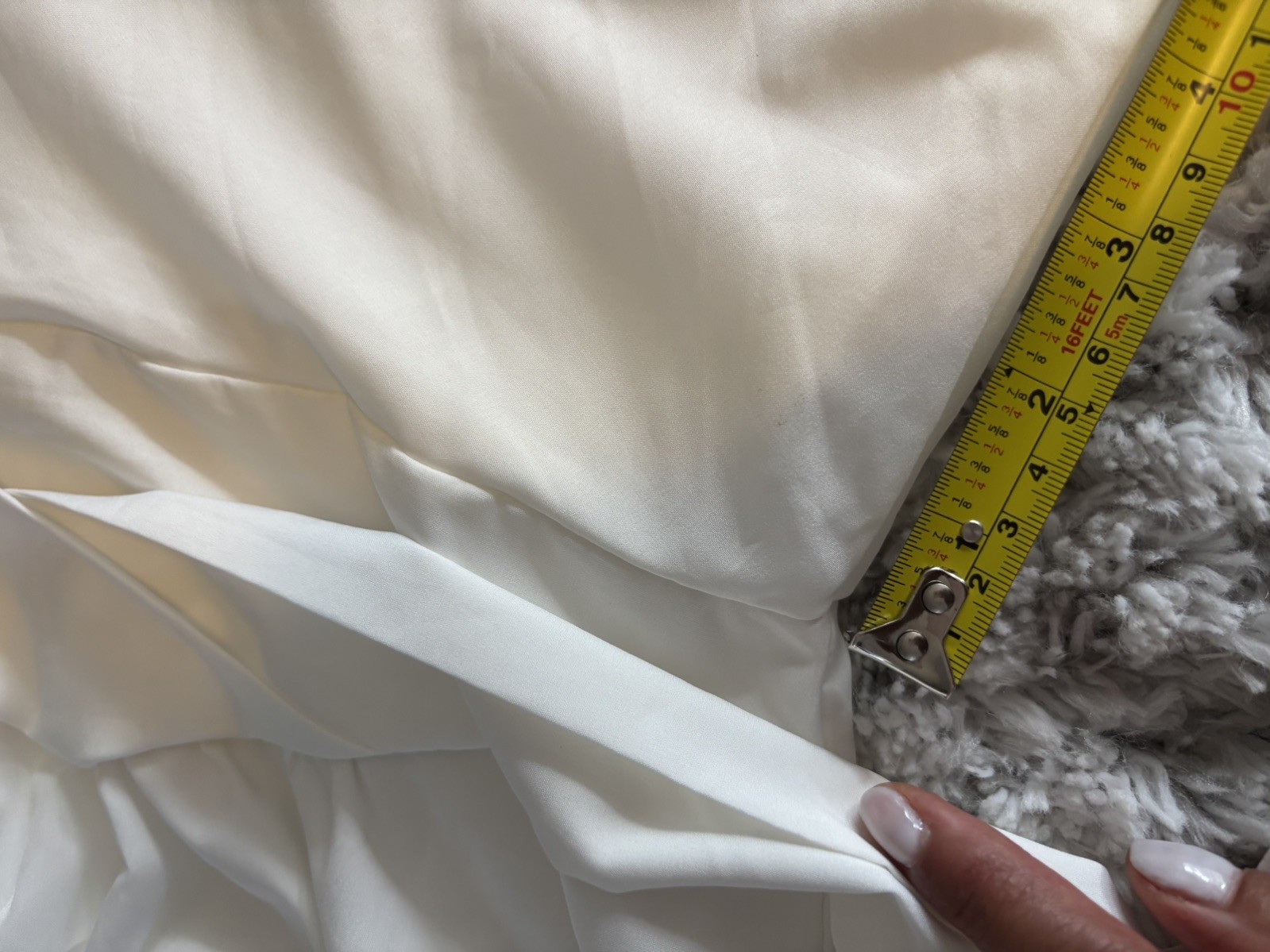 Long White Dress – Size Medium