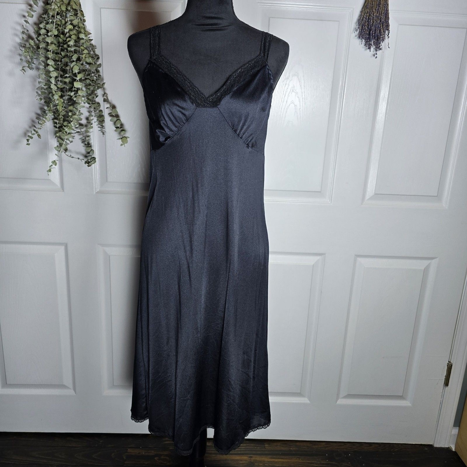 Caberet Black Silk Satin Slip Sexy Coquette Feminine Dress Size Medium