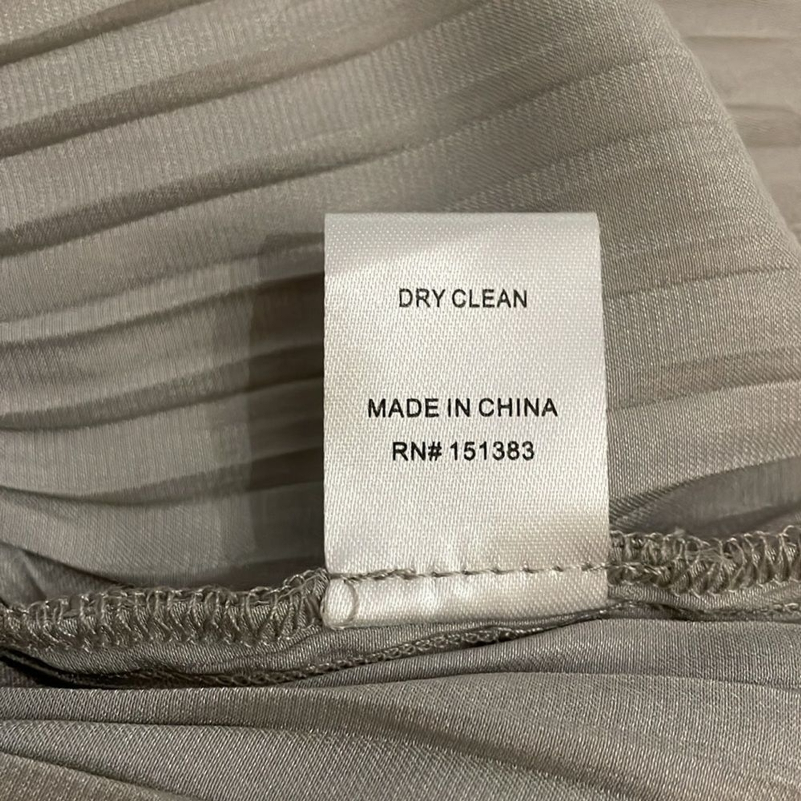 Current Air Gray Split Neck Flutter Sleeve Smocked Dress Womens Medium 1990261-1