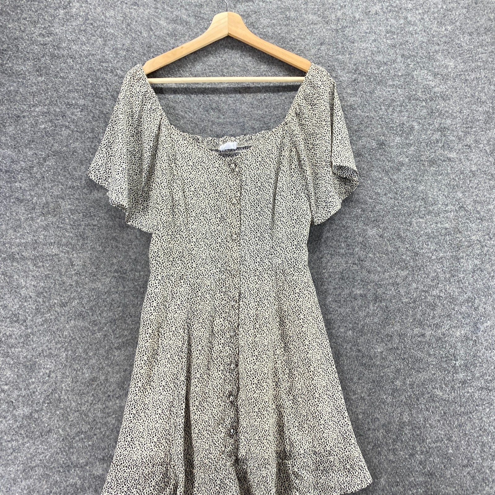 Sienna Sky Dress Women M White Geometric Sheath Midi Button Short Sleeve
