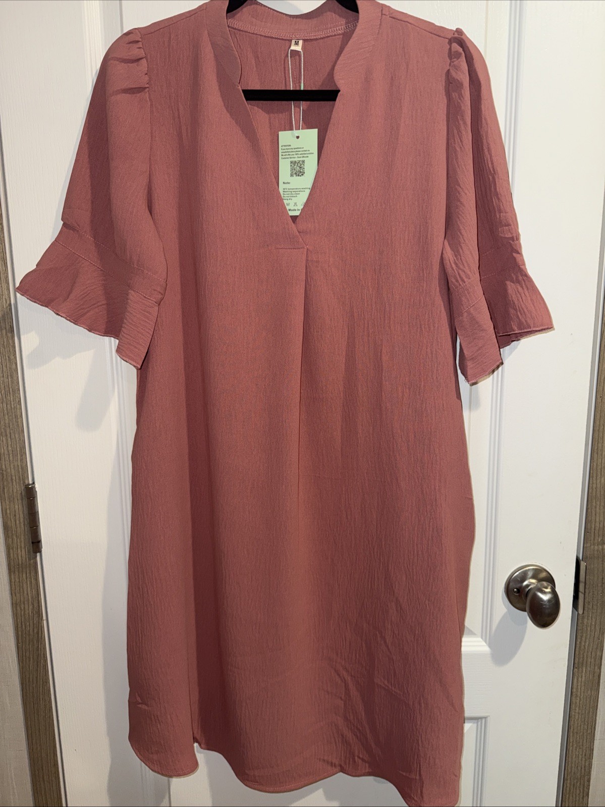 WOMENS KNEE LENGTH DRESS-AUSELILY PINK POLY SPANDEX SIZE MEDIUM NWT