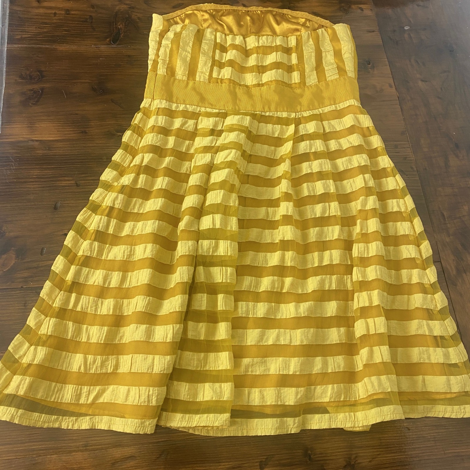 The Limited Yellow Striped Strapless Fit & Flare Cocktail Dress Size 8 SKU F100