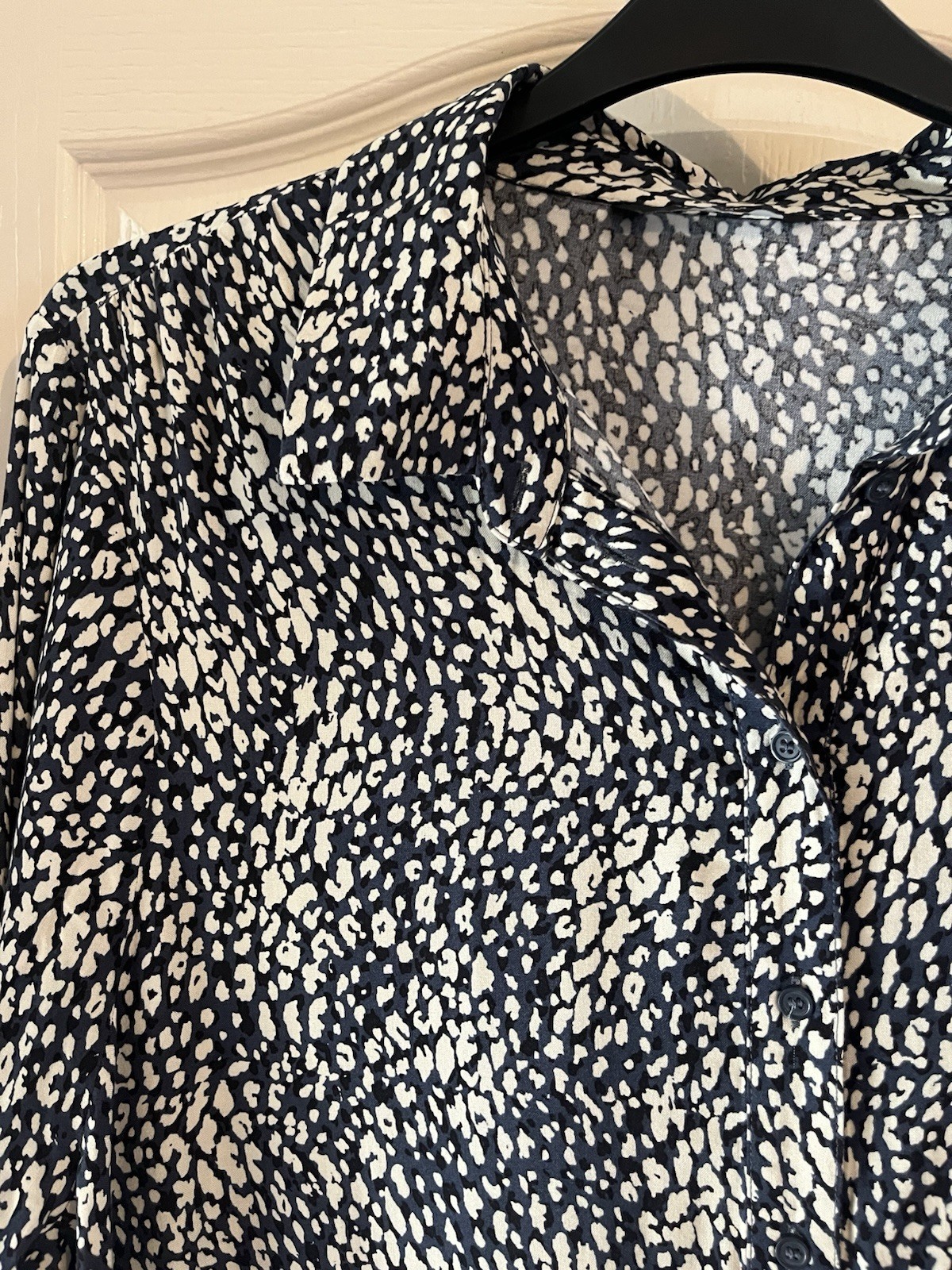 George Button Through Dress, abstract animal print and a ruffled hem. Size 18