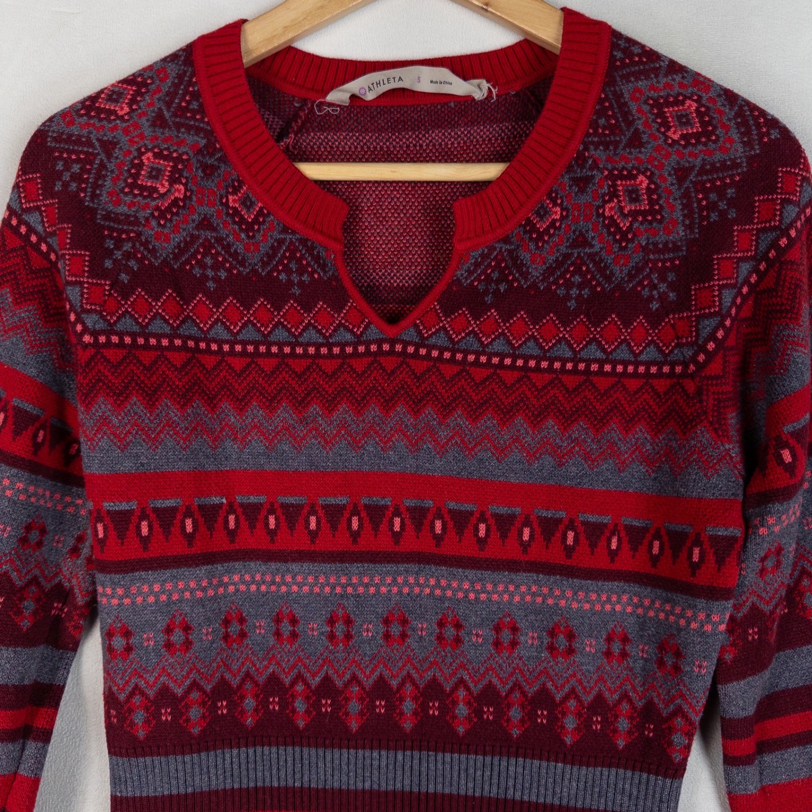 Athleta Womens Sweater Dress Small Red Grey Fair Isle Knit Split Neck 3/4 Sleeve