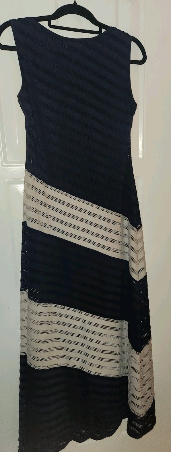 Beige by ECI Navy/White Sleeveless Colorblock Maxi Dress, M – MSRP $100