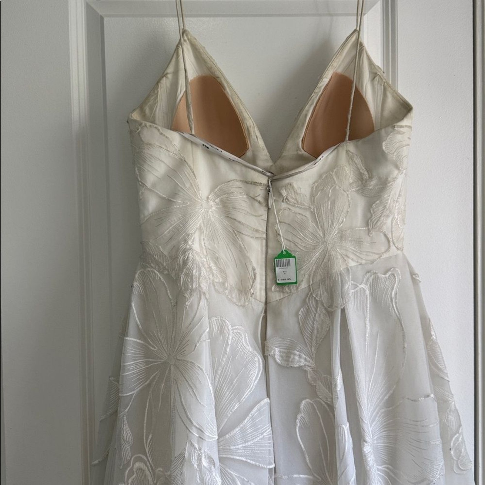 Wtoo by watters Romu sleeveless wedding gown size 6 slit white dress SAMPLE