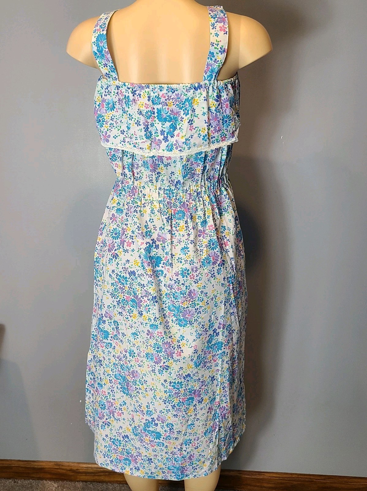 Vintage Handmade Cottagecore Floral Ruffle Apron Dress Size Medium Retro