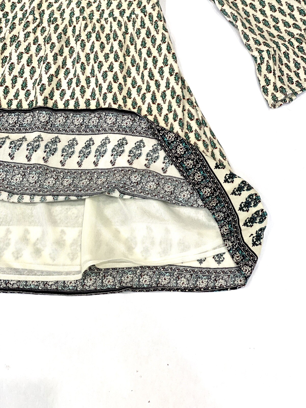 American Rag Sz L Boho Dress Paisley bell sleeves Ivory, Green, And Red Colors