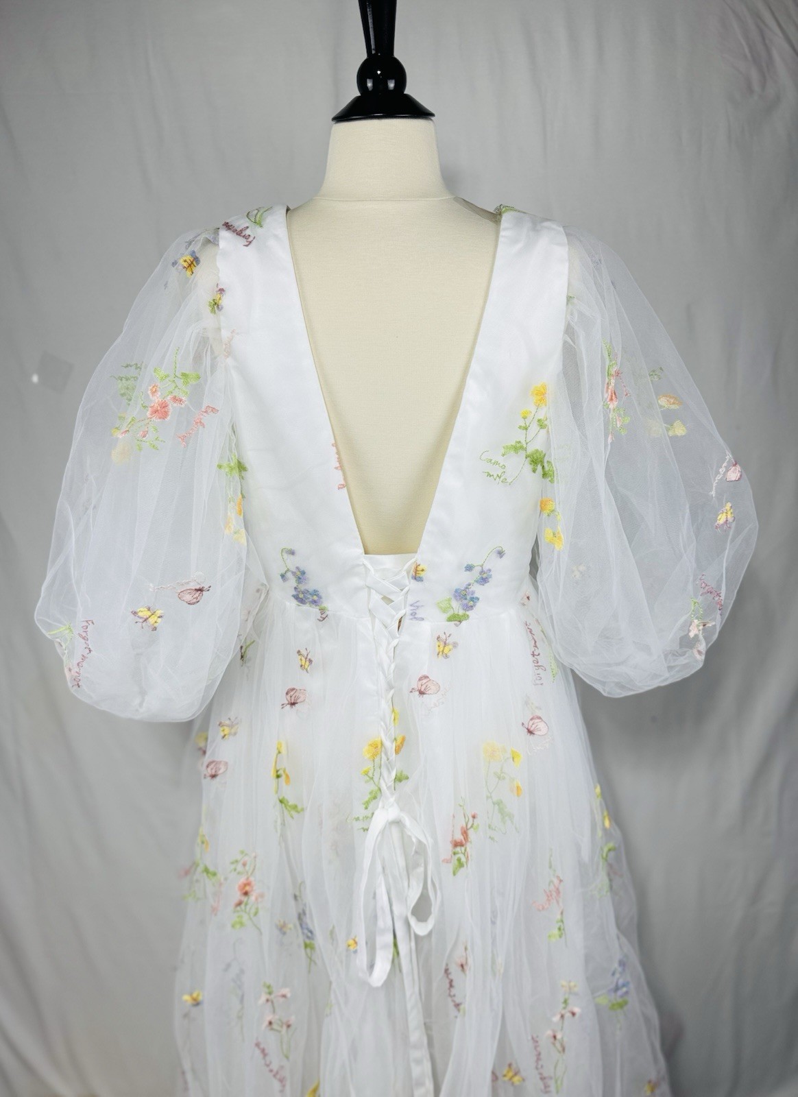 Whimsical Wildflower Embroidered Dress Tulle Puffy Sleeve Corset Back Size M