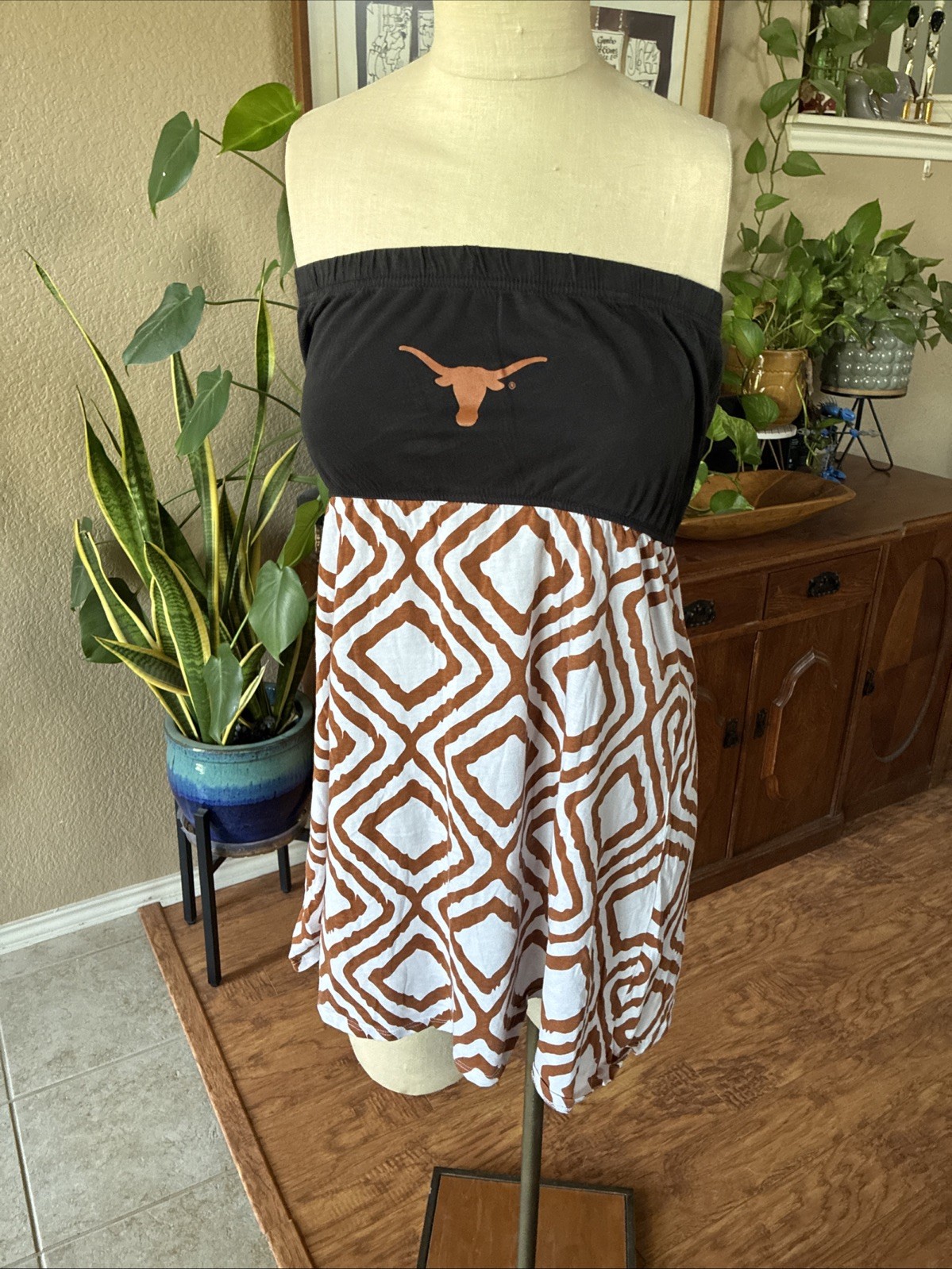 UT Longhorn Strapless Game Day Dress Size Med Geometric Pattern Hook ‘Em Texas