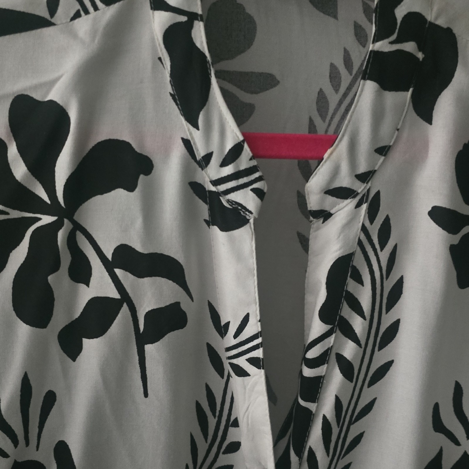 Mlle Gabrielle Floral Shirt Dress Button-Front V-Neck 3/4 Sleeve PLT