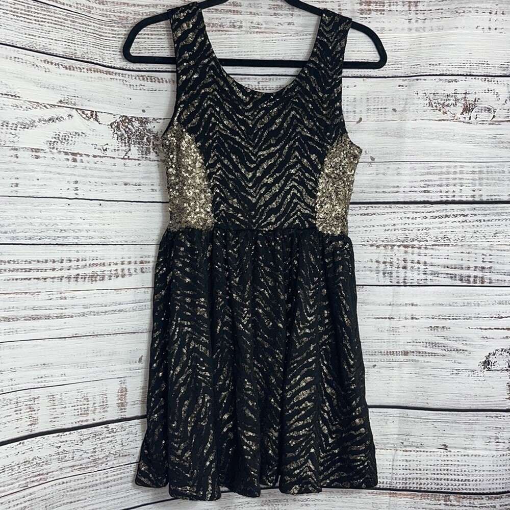 Revolve Hunt no more Dress Womens beaded sequined fit and flare lace mini NWT