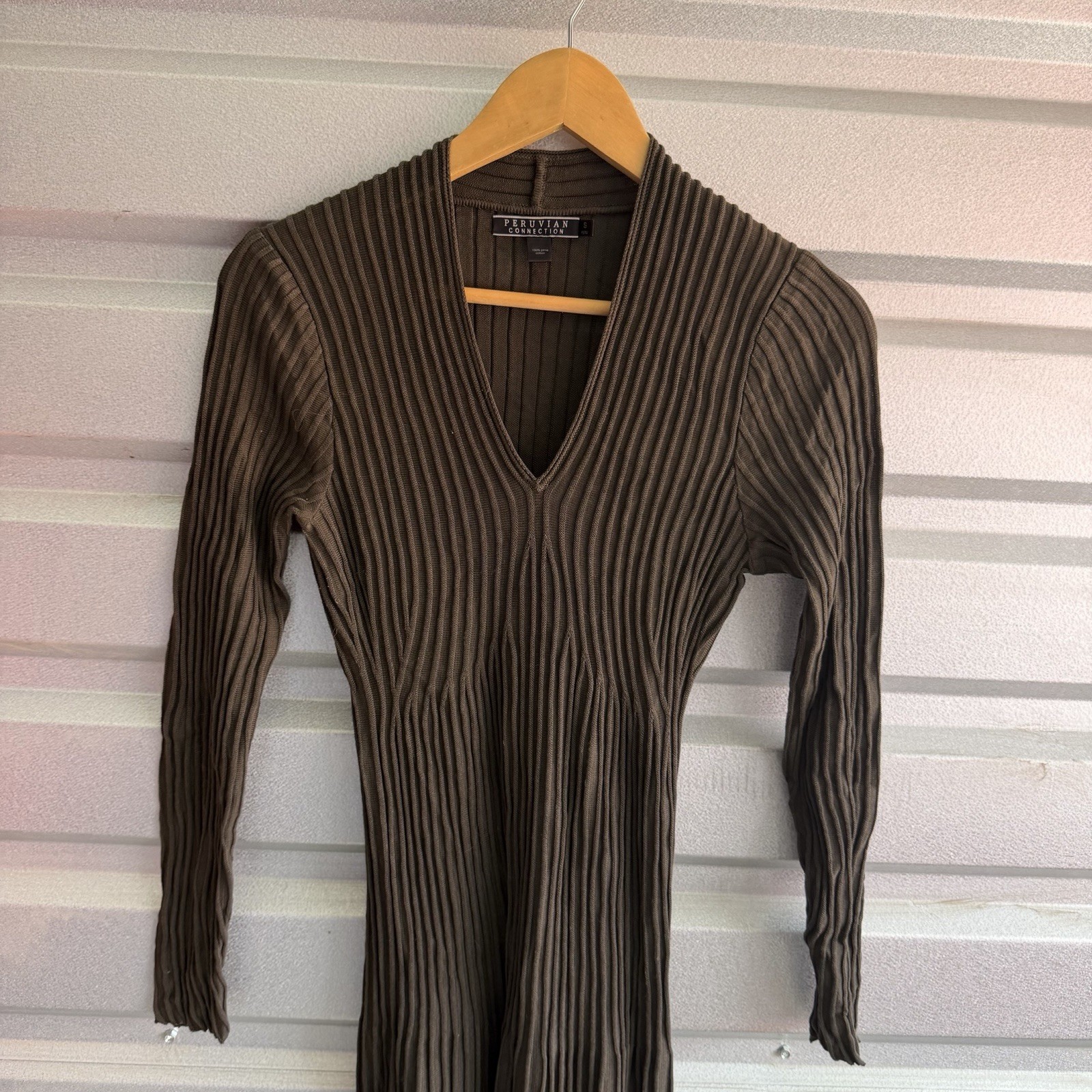 Peruvian Connection ribbed deep v-neck sweater dress Size Small
