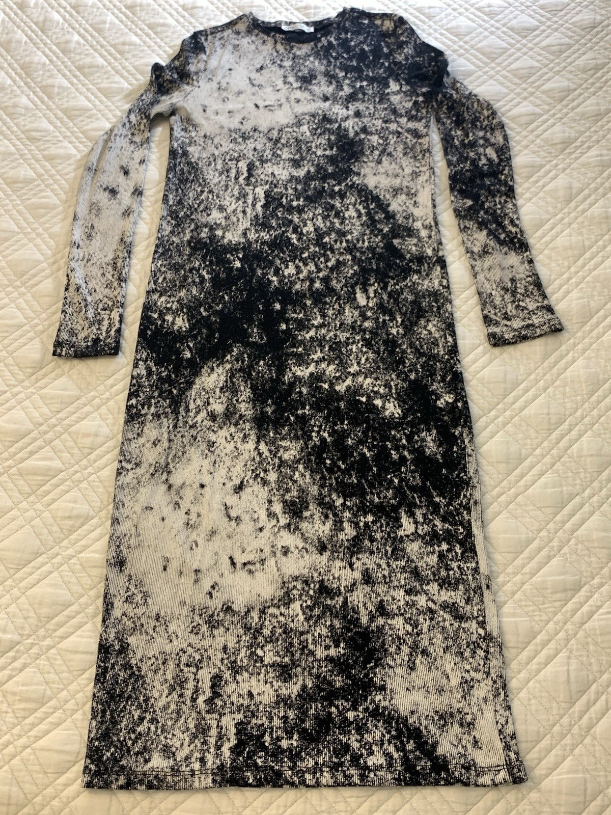 Womens Zara Dress Long Sleeve Marbled Print Form Fitting Size SMALL