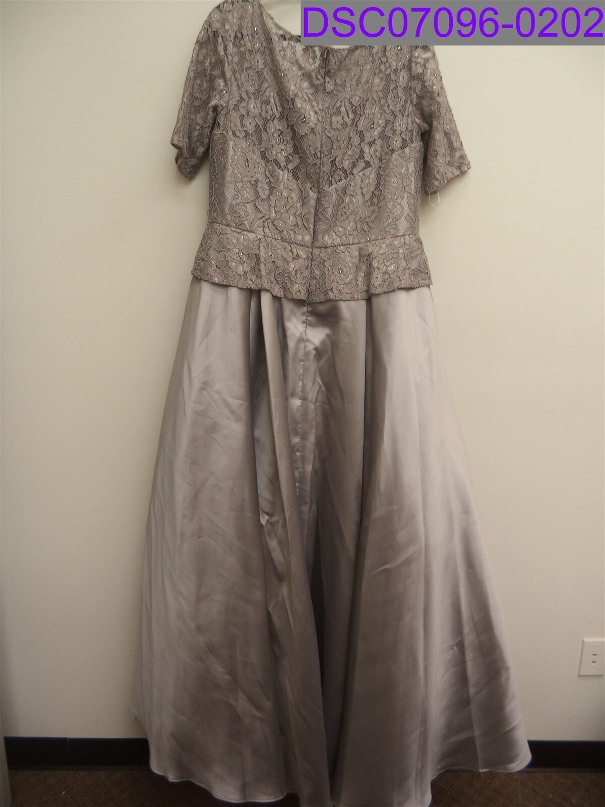 NWT Alyce Paris Bateau-Neck Evening Formal Dress Storm Grey Size 16 P/N 27231