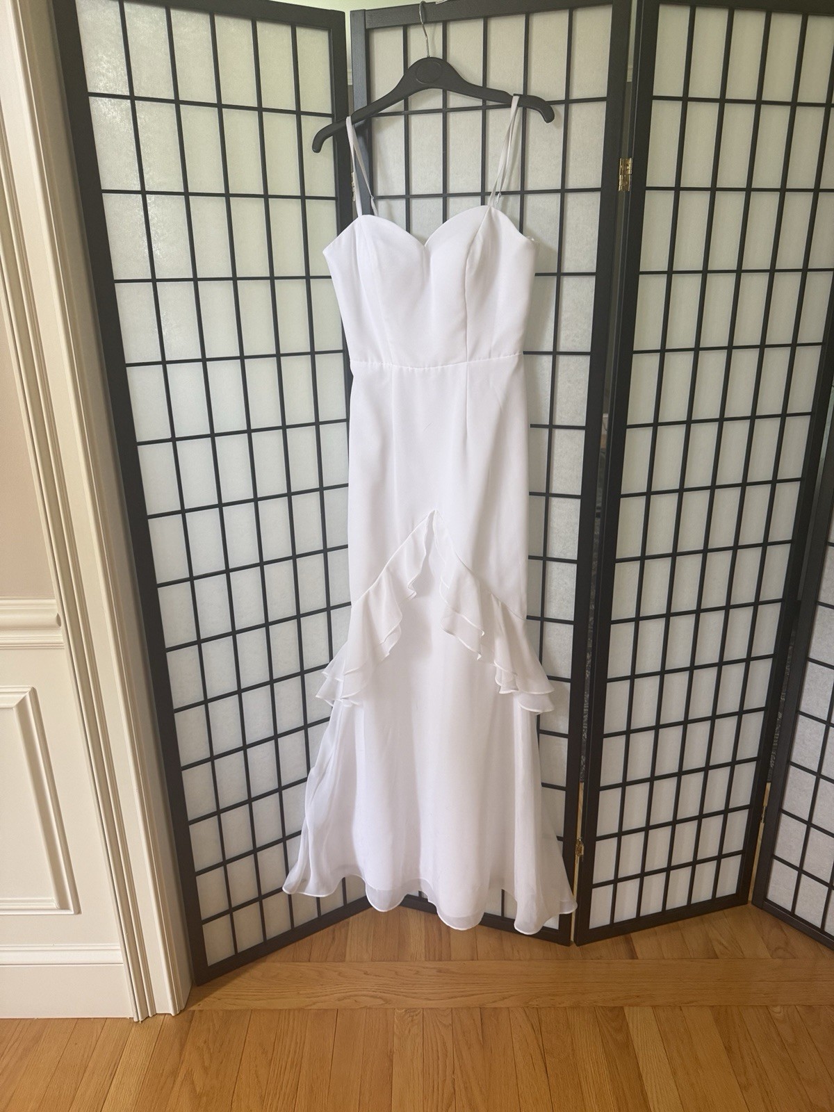 White Sweetheart Sleeveless Ruffle Column Sheath gown 2