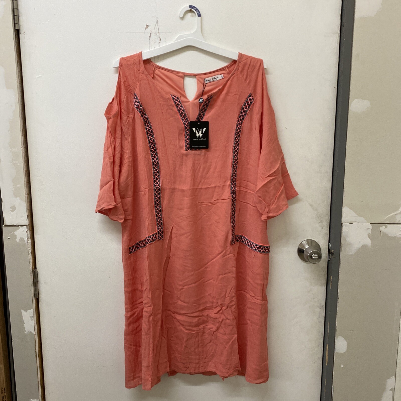 NWT- White Mark Women’s Marybeth Embroidered Dress Coral Color 4X
