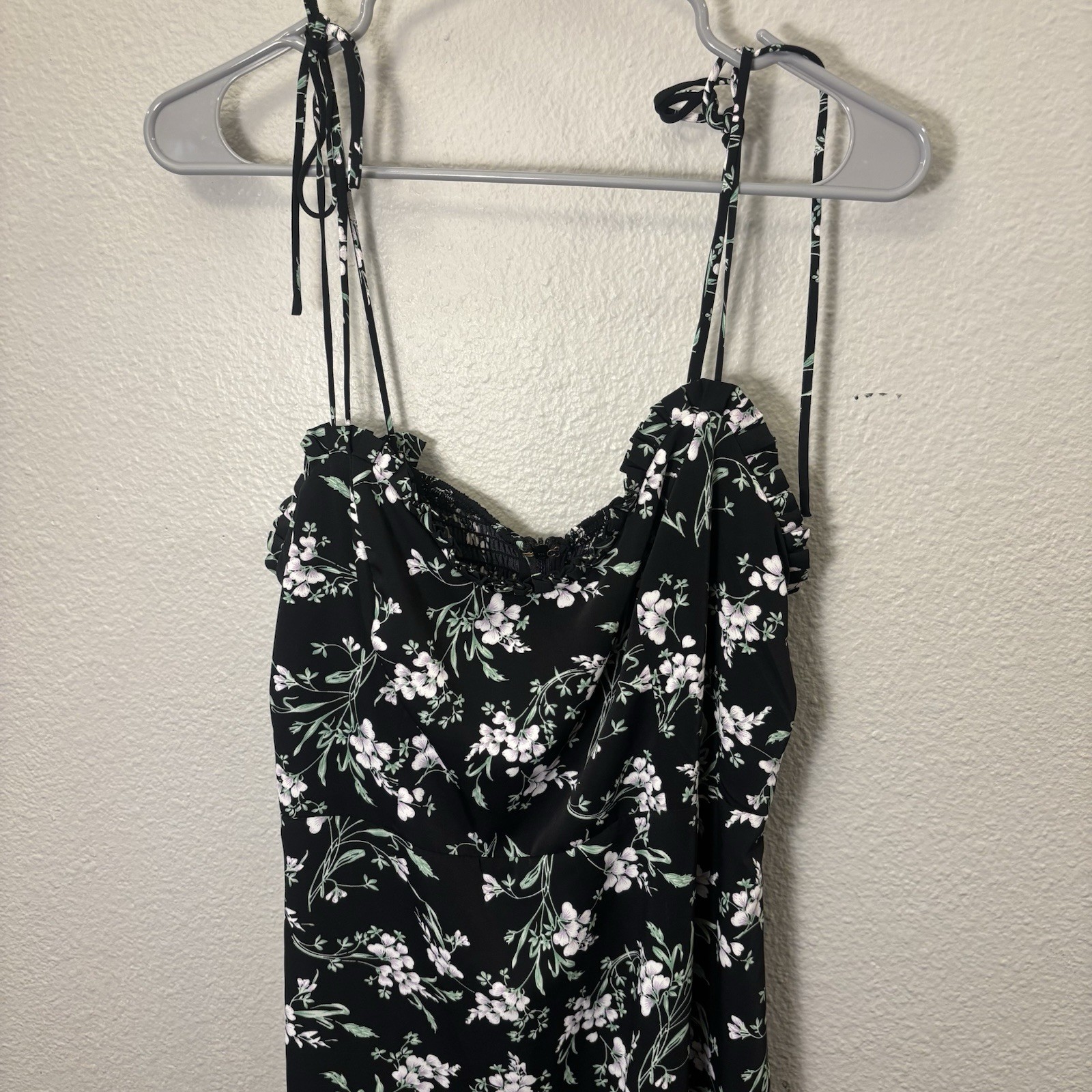 Lulus Black Floral Sweetheart Lace Ruffle Smocked Back Midi Sundress Size L