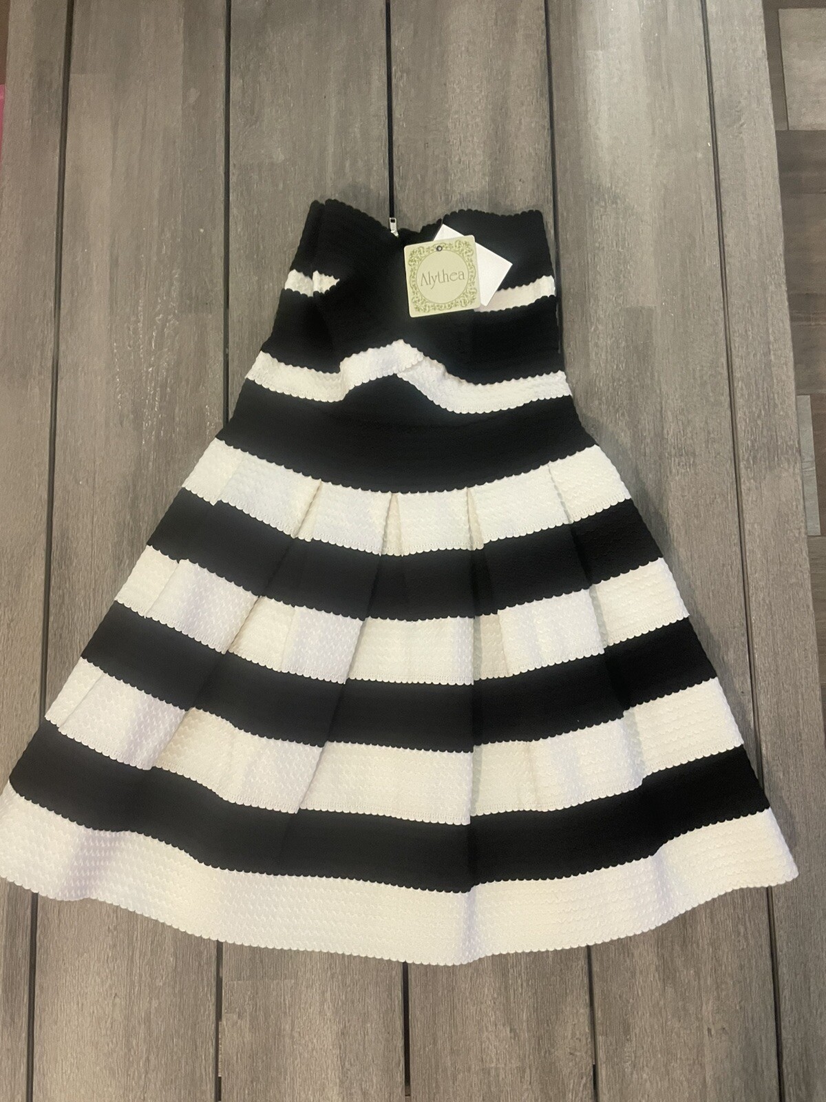 Alythea Dress – size S – NWT
