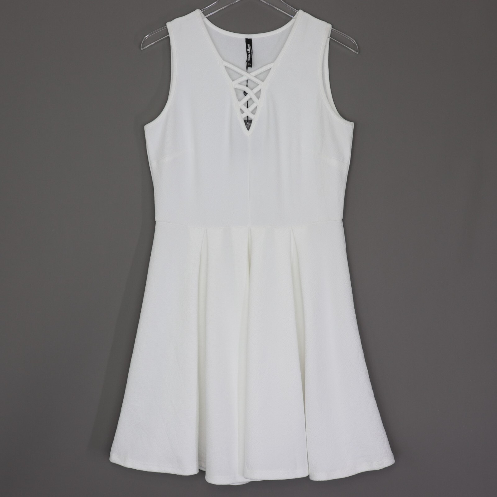 White Mark Women’s Shay Fit & Flare Sleeveless Crisscross V-Neck Dress Size XL