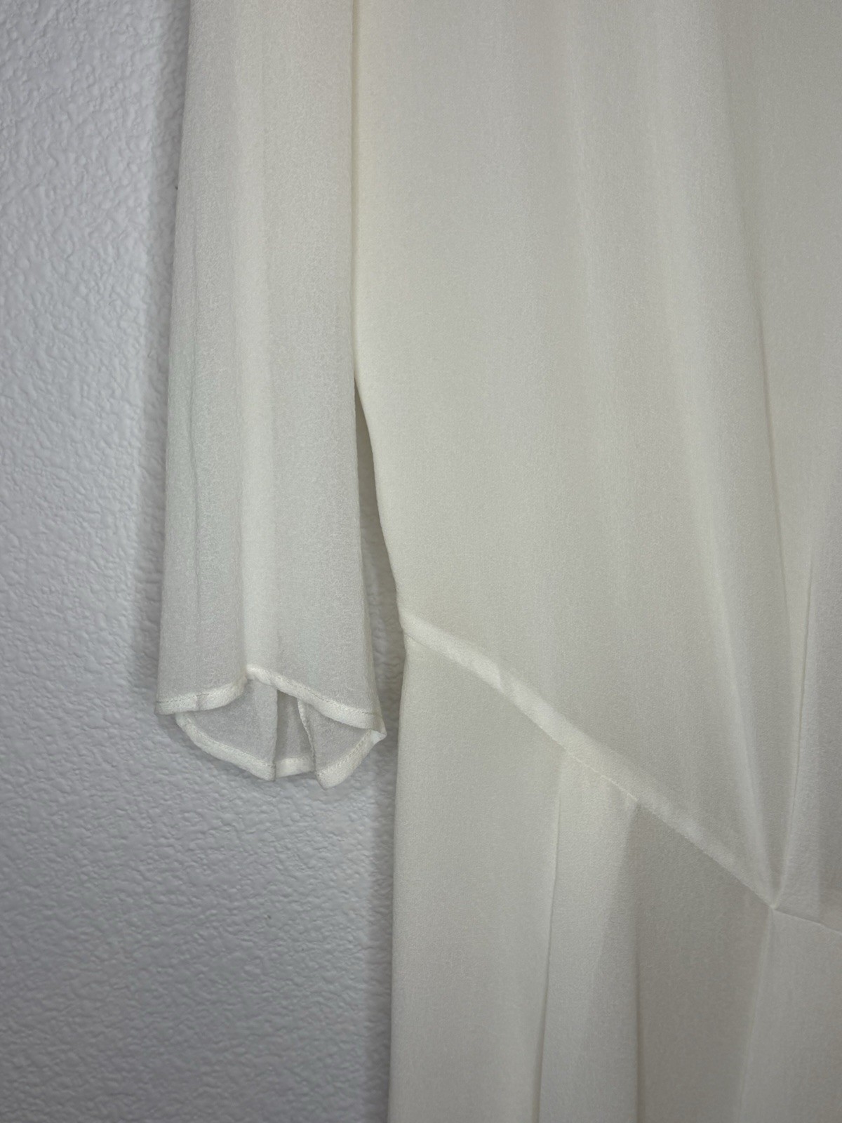 LES PRAIRIES DE PARIS 100% Silk Rhinestone Plunging Dress Ivory Pleated 6