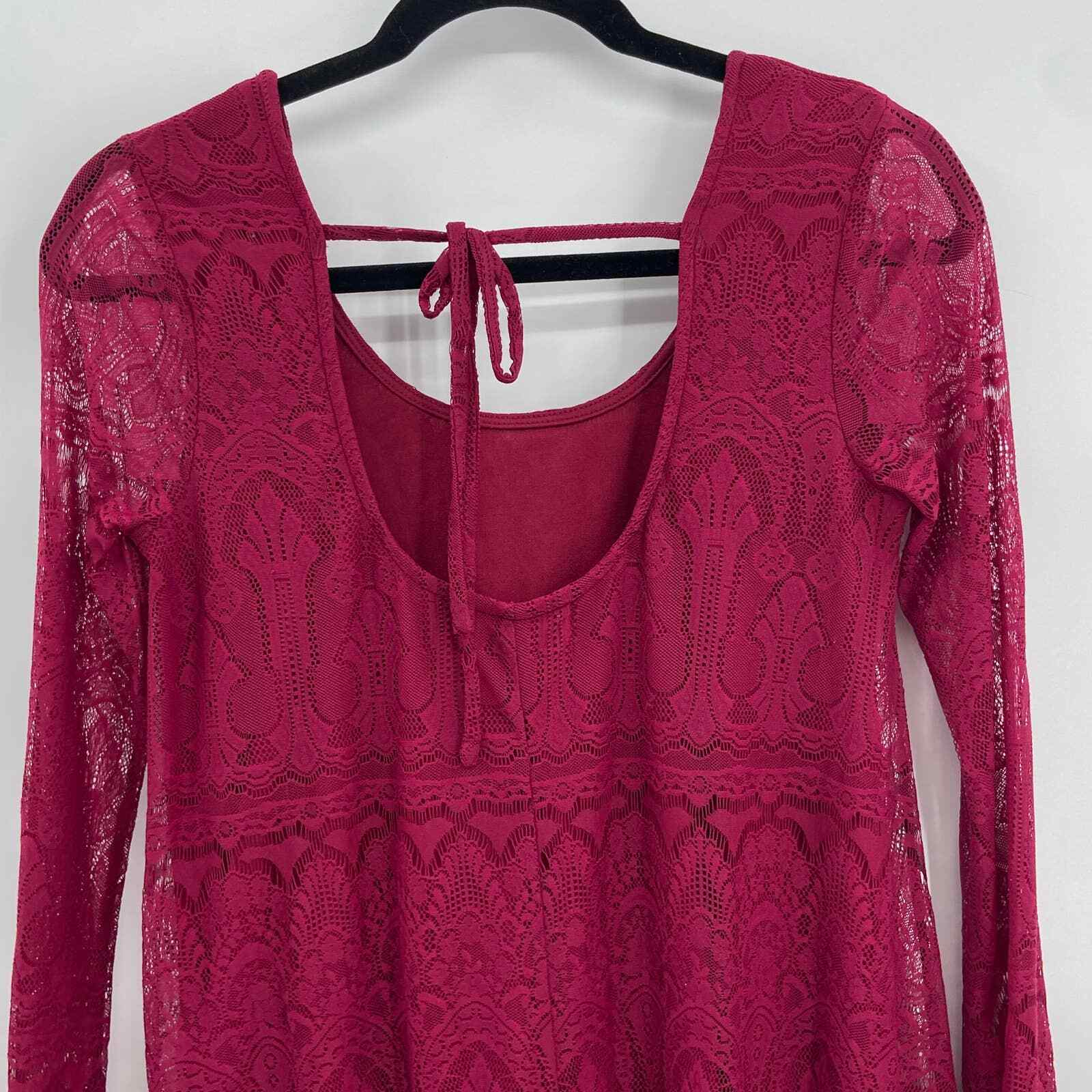ALTAR’D STATE Burgundy Lace Scoop Neck Back Tie Long Sleeve Shift Dress Small