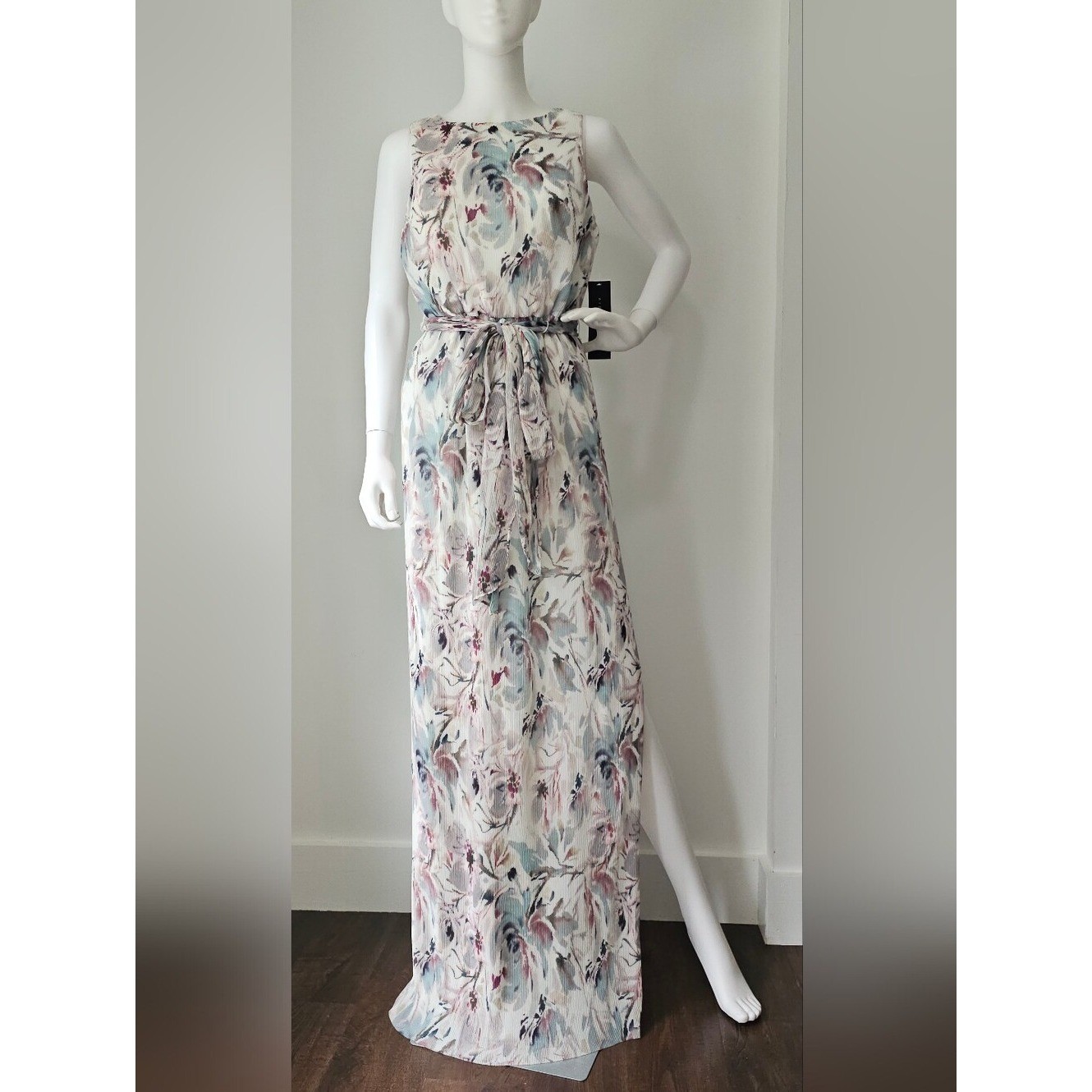 AIDAN MATTOX Women’s Blue Multi Sleeveless Pleated Column Gown. Size 10. NWT